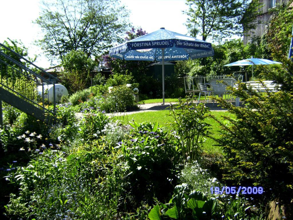 Hotel Zum Rosenbachschen Löwen Hilders Exterior foto